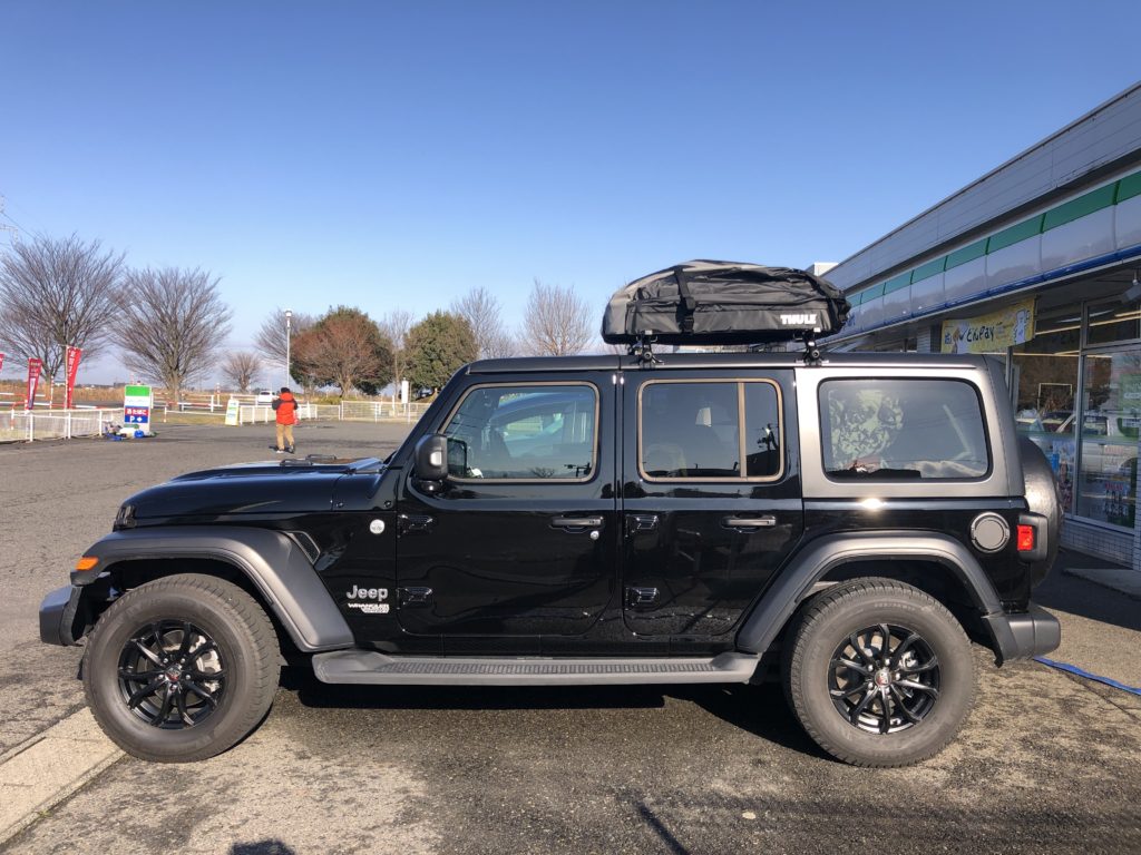 THULE ルーフラック　jeep ラングラーTHULE